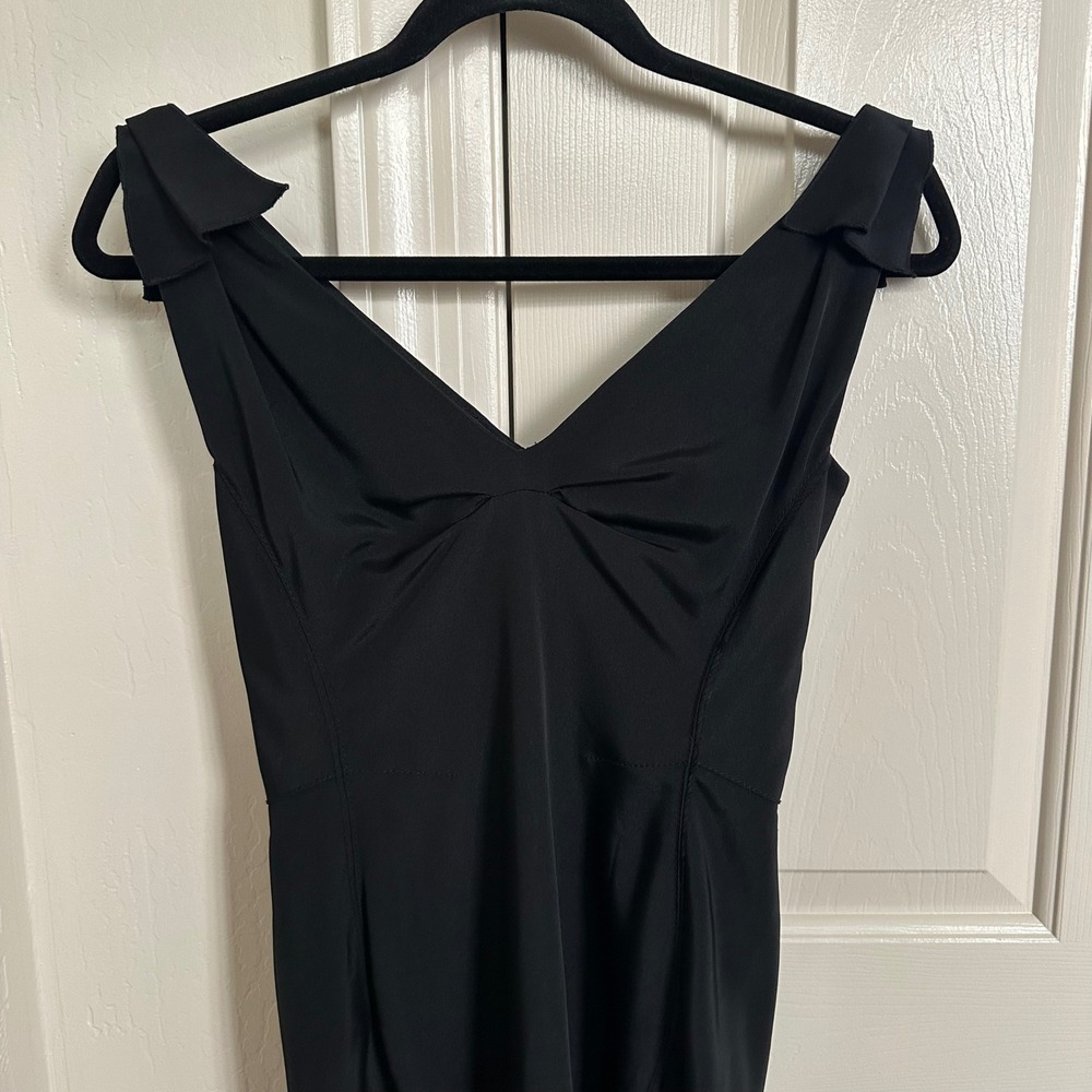 Zac Posen Black Silk‎ Spandex V-Neck Ruched Cocktail Dress - Size 4 Shoulder Bow